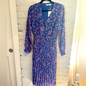 Berthie Pleated Midi Laiana Dress